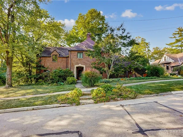 2585 Evelyn Dr, Dayton, OH 45409