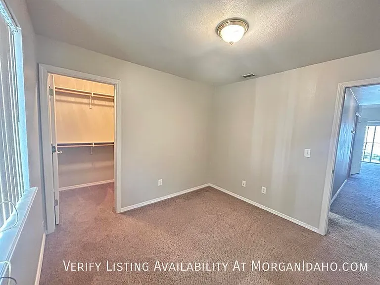 7502 W Tottenham Ln #202 — Photo 10
