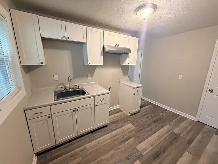 3042 McAdoo Ave #1 — Photo 7