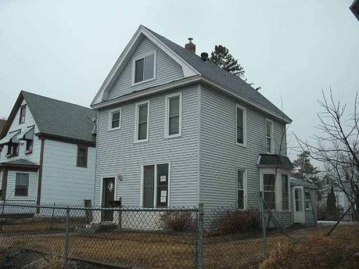 1st image of 749 Charles Ave