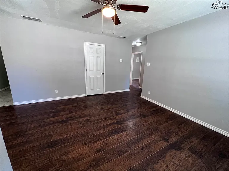 2921 McGaha Ave — Photo 2
