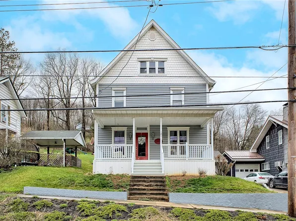 131 Maple St, Cherry Tree, PA 15724