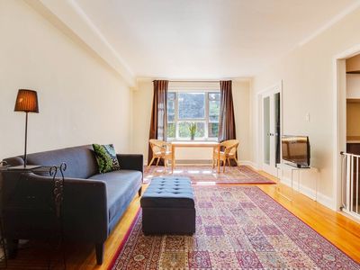 3441 85th St APT 2W, Flushing, NY, 11372