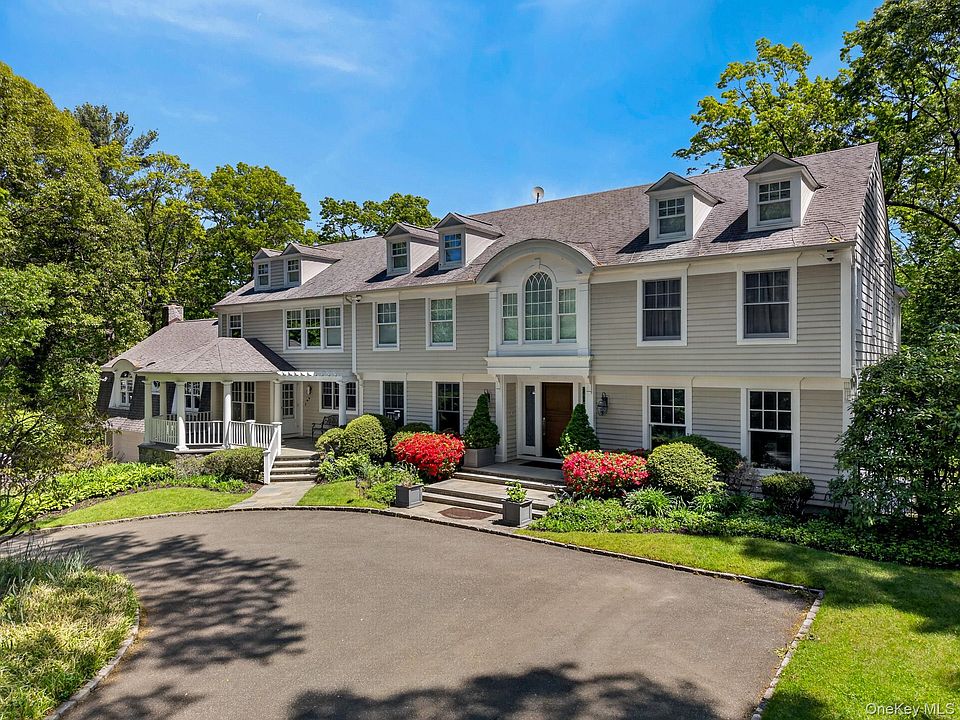1st image of 10 Redmond Lane