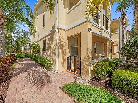 4th image of 28266 Villagewalk Cir