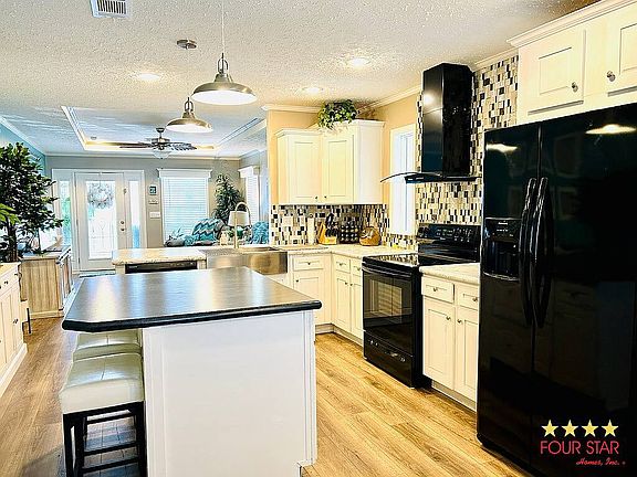 4th image of 129 Millwood Rd #233