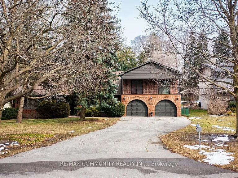 27 Annis Rd — Photo 1