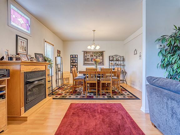 5th image of 705 Craig Ave