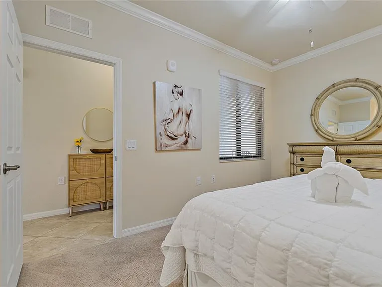 6411 Grand Estuary Trl #401 — Photo 24