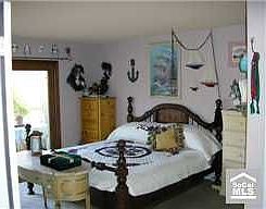 Master Bed w/Private Patio