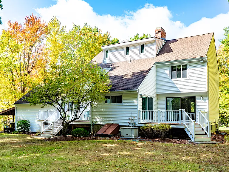 23 Golden Oaks Dr — Photo 32