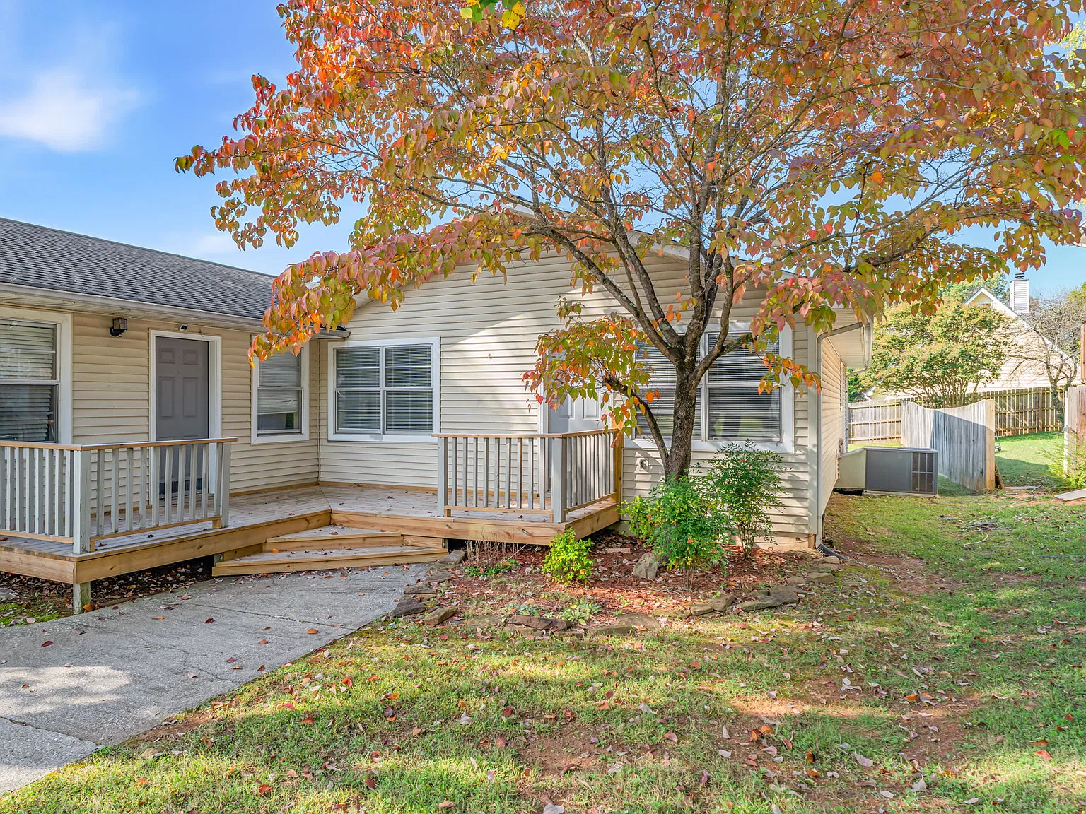 (ACHZL) Countryhill (Apts 1 - 4) - 21 — Photo 2