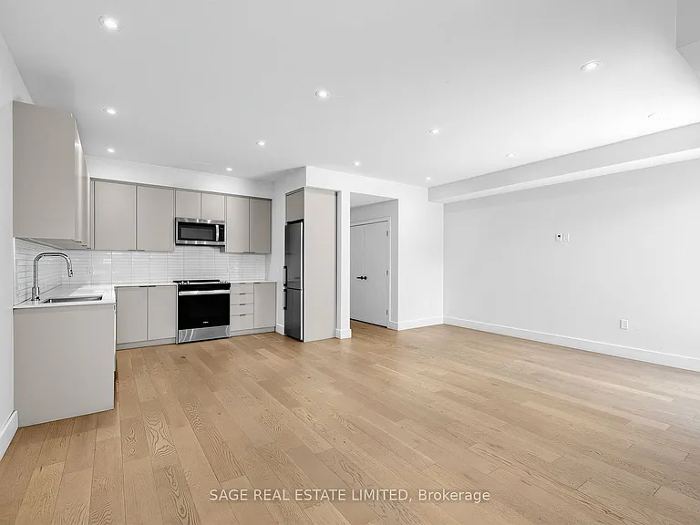 909 Castlefield Ave #1 — Photo 10