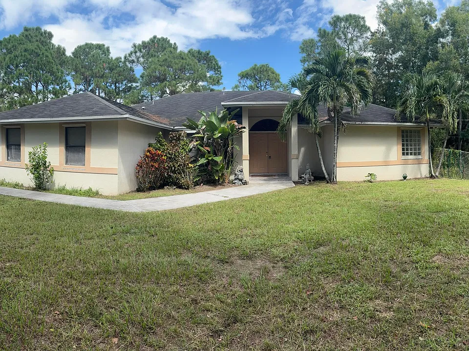 17997 42nd Rd N
