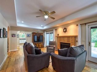 971 Laurel Ridge Dr, Waynesville, NC 28786