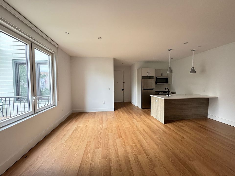 1st image of 509 Martin Luther King Dr #21E