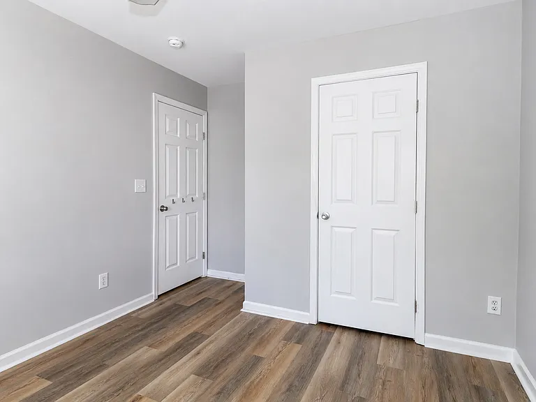 17819 Delmas Dr — Photo 13
