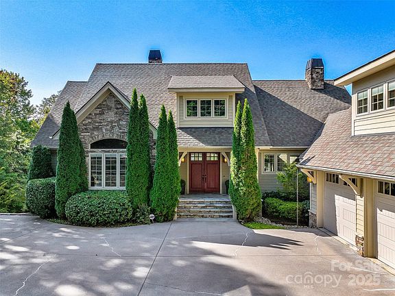 4th image of 6 Yellowwood Ln
