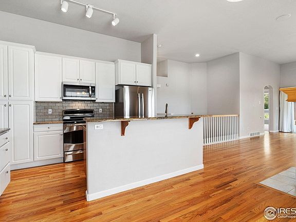 2nd image of 5726 Crestwood Dr