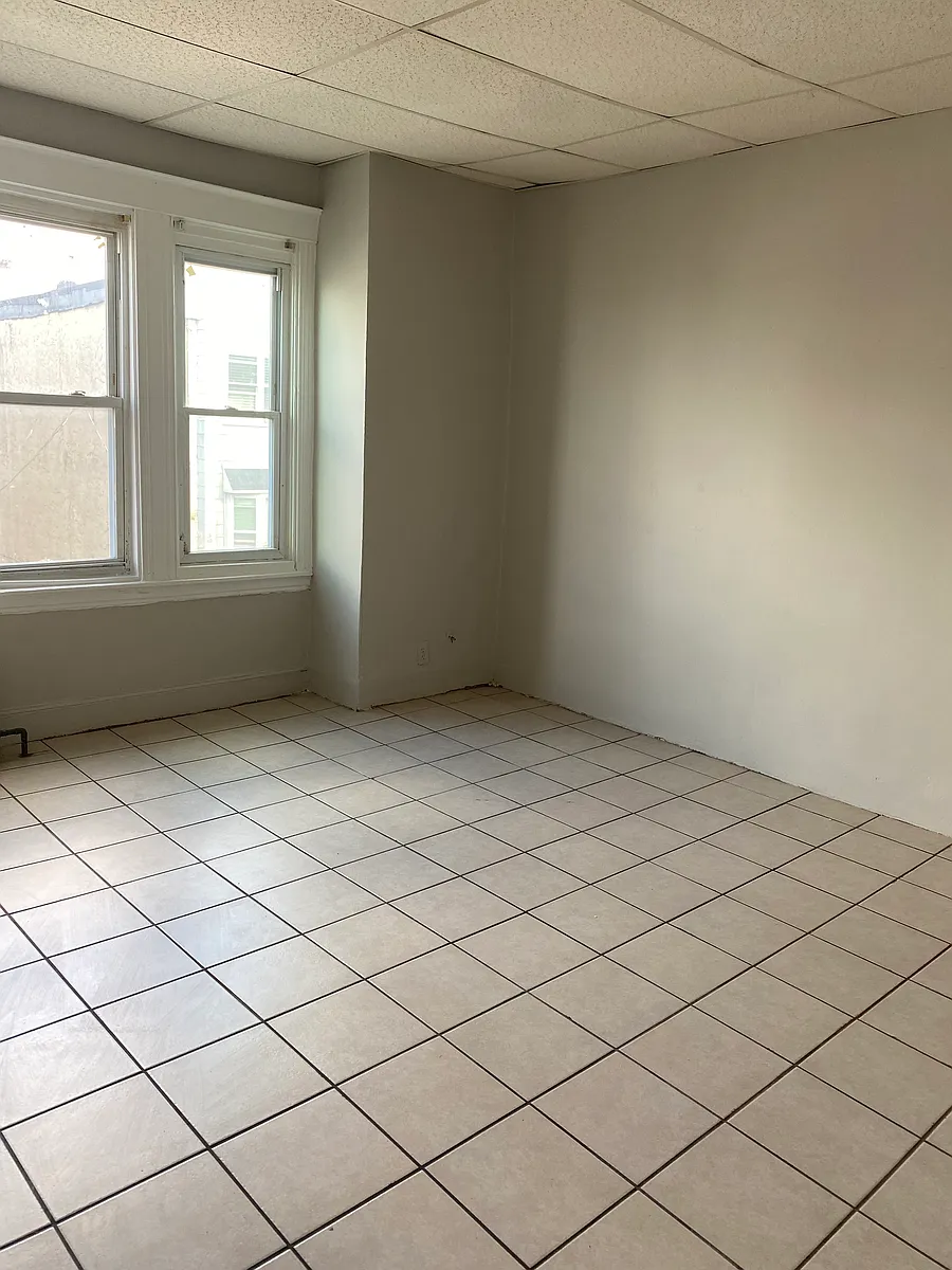 Building Photo - 2133 S 7th St #2