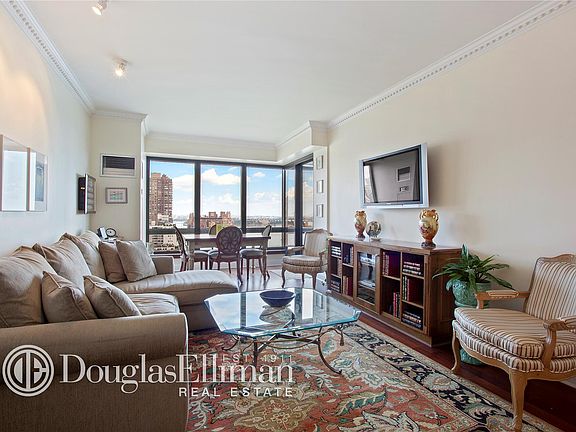 4th image of 530 E 76th St APT 24D