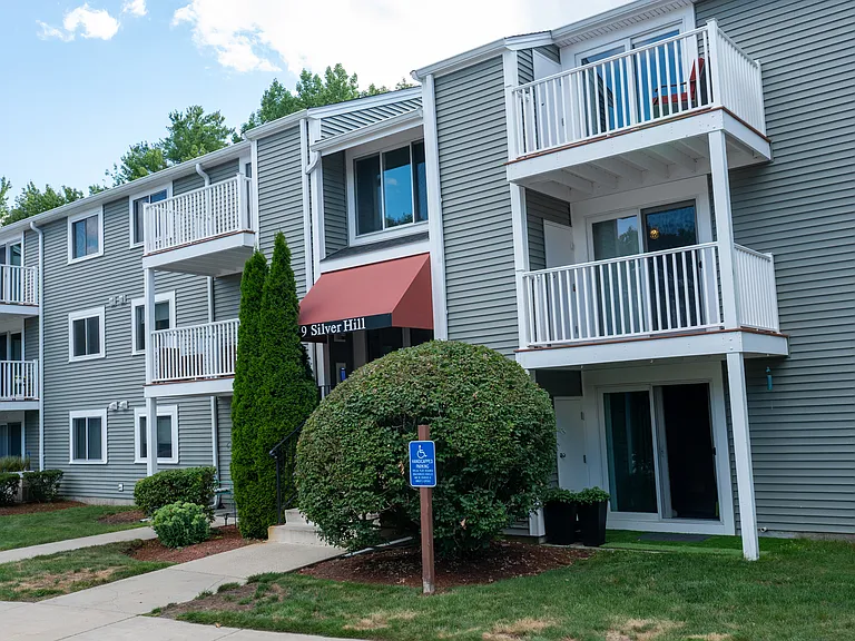 9 Silver Hill Ln #19 — Photo 1