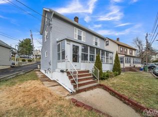 33 Hensler Ln, Sayreville, NJ 08872