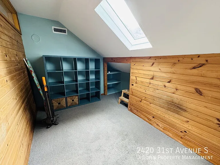 2420 31st Ave S — Photo 15