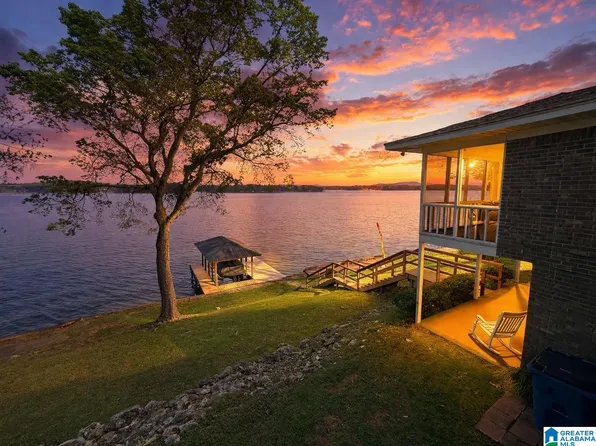 1110 Lakeside Dr, Talladega, AL 35160