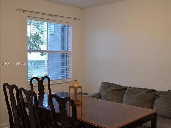 3rd image of 1522 SE 26th Ter