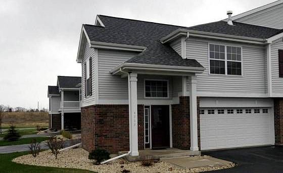 1st image of 4717 Poplar Creek Dr