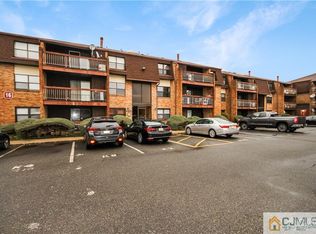 1611 Raspberry Ct, Edison, NJ 08817
