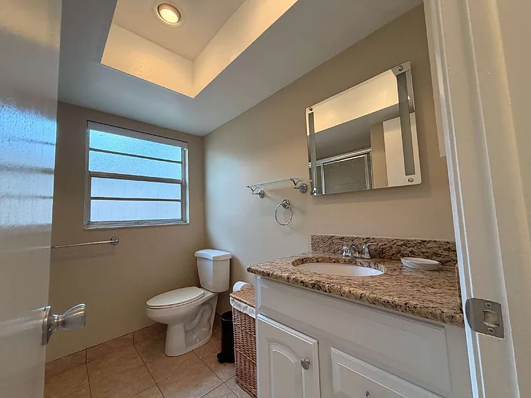14001 Dominion Ct — Photo 20