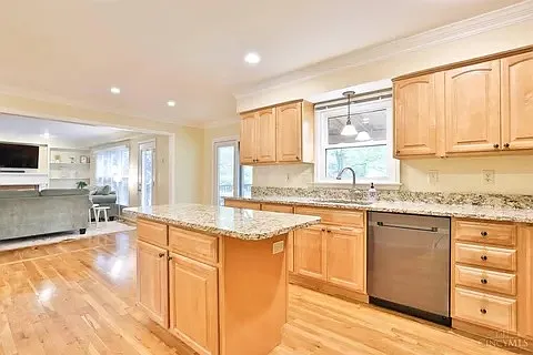 8055 Old Stable Ct — Photo 11