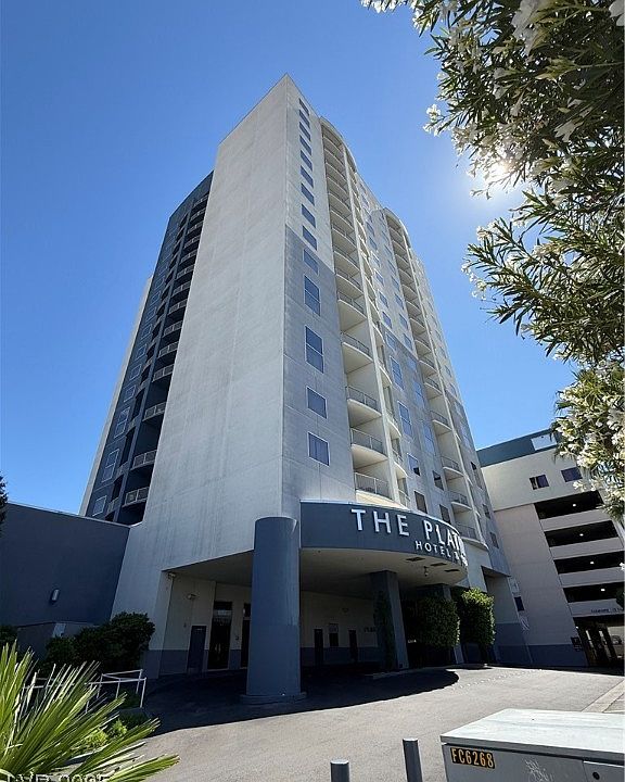 1st image of 211 E Flamingo Rd #414