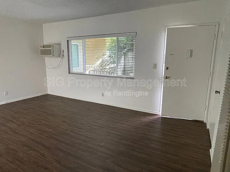 501 S 7th St #F — Photo 11