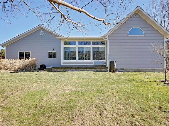 3rd image of 3855 E Brighton Ave