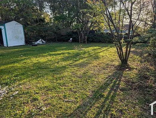 722 Hendee St — Photo 12