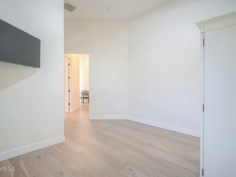 12424 E Victoria St — Photo 48