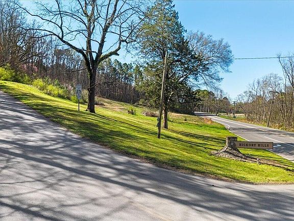 3rd image of 24 N Lee Hwy