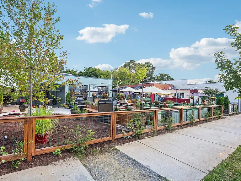 The Hideaway at Kingspark — Photo 33