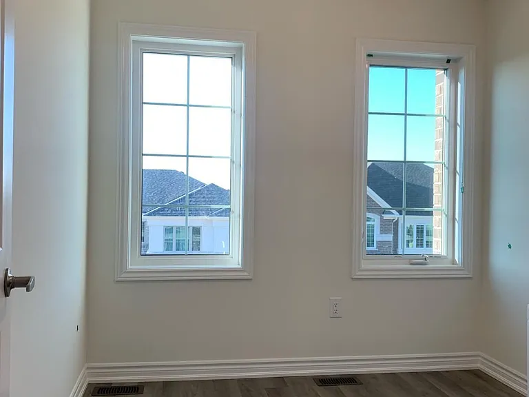 23 Thomas Frisby Jr Cres — Photo 9