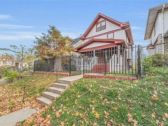 3rd image of 2831 E 8th St