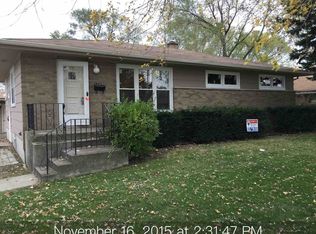 17229 Burnham Ave, Lansing, IL 60438