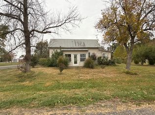 227 W 1st St, Addieville, IL 62214