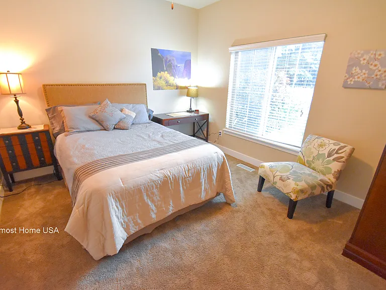 3293 E Bengal Blvd — Photo 11