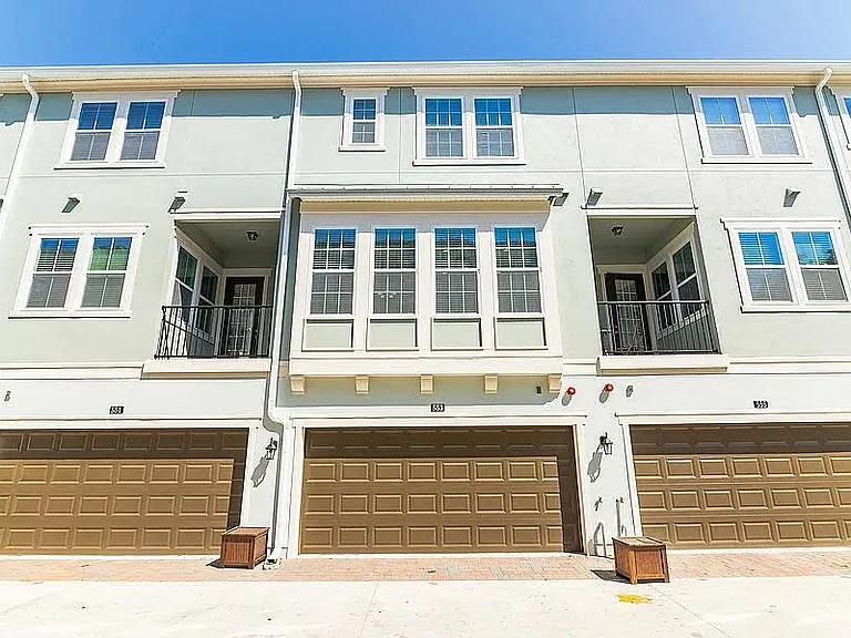 553 Majestic Palm Dr — Photo 16