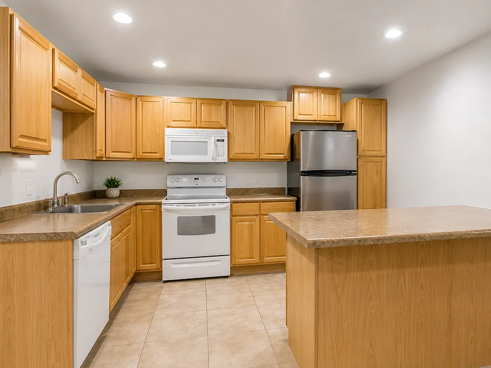 13712 S Blayde Dr