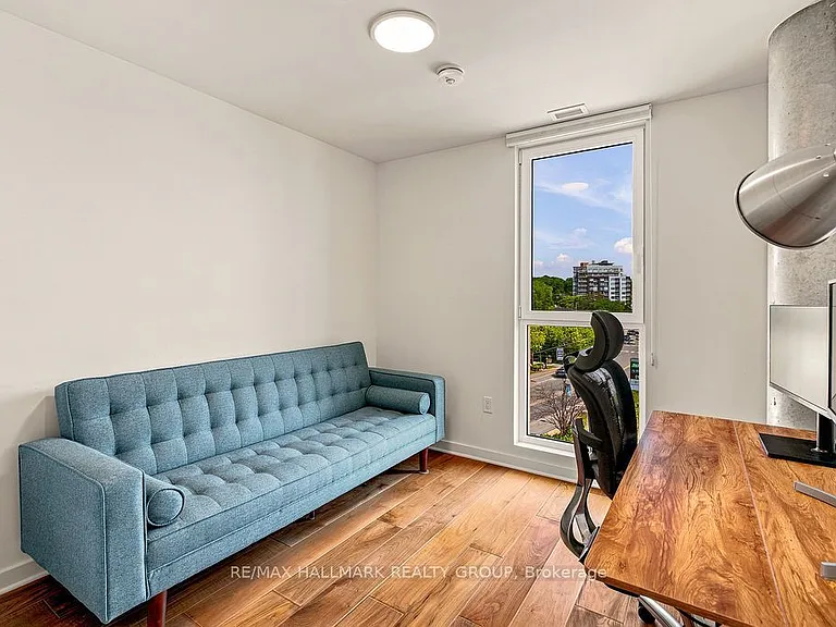 135 Barrette St #406 — Photo 32