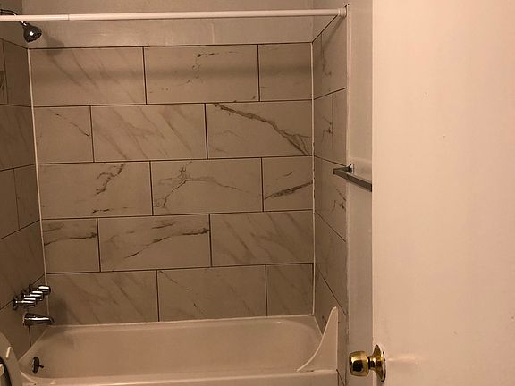 3rd image of 1928 E 56th St #9